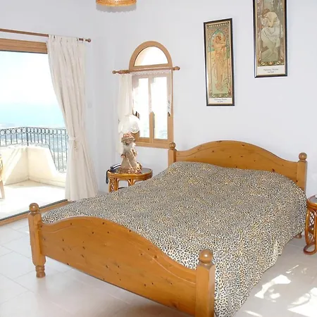 וילה With Sea View, Private Pool, And Garden *