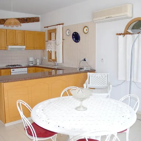 With Sea View, Private Pool, And Garden Vilă Peyia