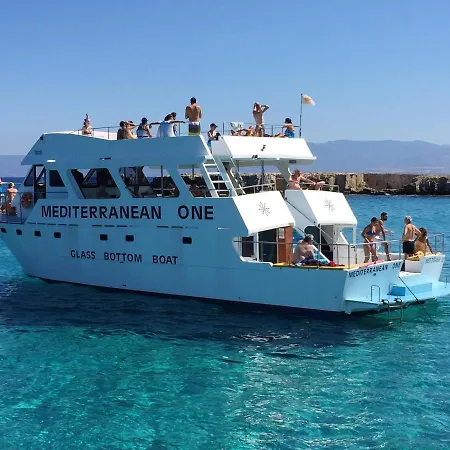 With Sea View, Private Pool, And Garden Vilă Peyia