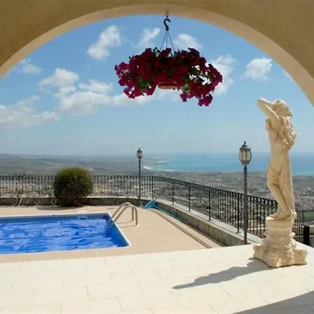 With Sea View, Private Pool, And Garden * Pegeia