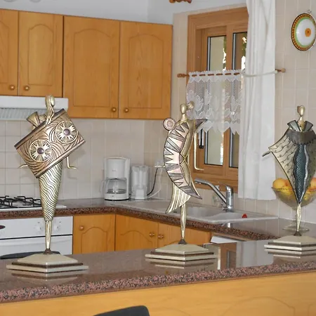 With Sea View, Private Pool, And Garden Vila *