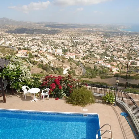 With Sea View, Private Pool, And Garden * Pegeia