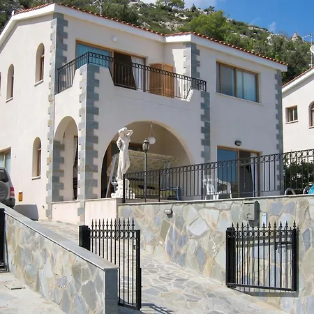 With Sea View, Private Pool, And Garden Peyia