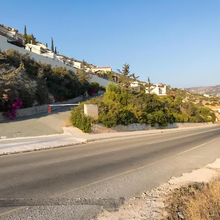 Villa With Sea View, Private Pool, And Garden Peyia