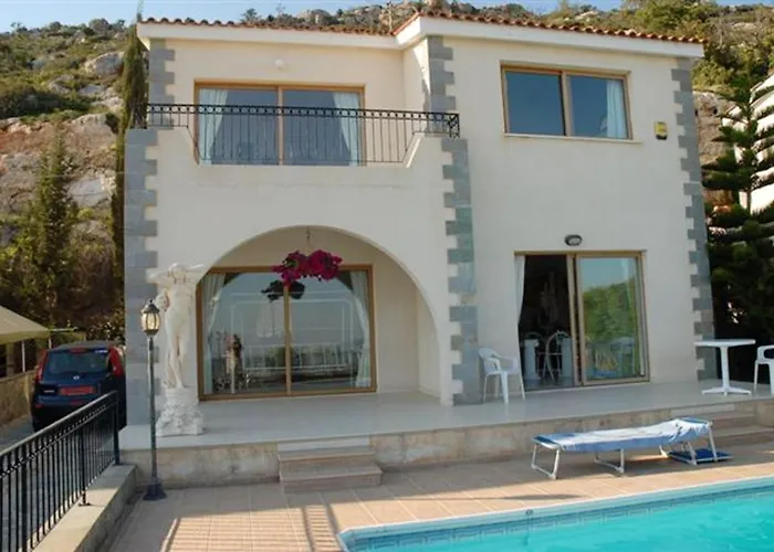 With Sea View, Private Pool, And Garden * بييا